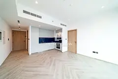 Waterfront | 2 Bedroom | Prime Location | Stunning