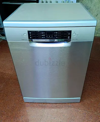 Bosch Brand Series 4 Latest Model SilencePlus Dishwasher 3 Racks  Excellent condition Perfect workin