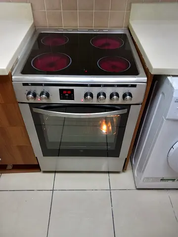 Hoover 4 Burner Cooker Electric Ceramic 60cm