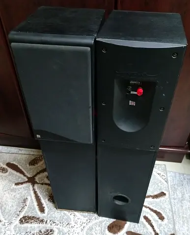 KEF Coda 9 are 3-way, floorstanding speakers from the mid-90s,