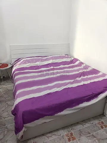 Bed king size with storge and mattress
