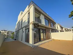 GENUINE LISTING | LARGE LAYOUT | PRIME LOCATION