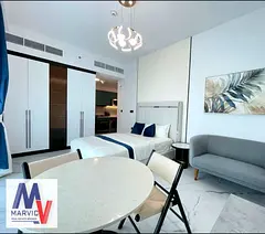 Vacant/ High Floor/Furnished