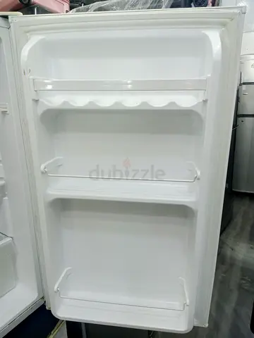 White Refrigerator with Spacious Storage