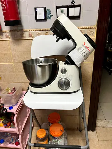 High-Performance Stand Mixer for Baking Enthusiasts