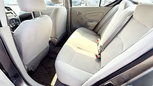 2019 Nissan SUNNY 缩略图 8