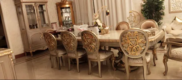 Elegant Dining Set with Exquisite Detailing