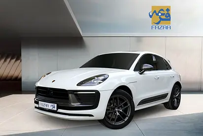 PORSCHE MACAN T 2025