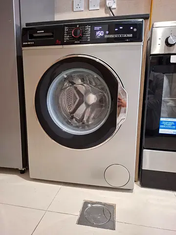Hoover brand like new washing machine 8 kg no scratches free delivery installation