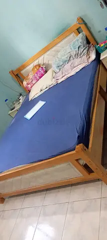 Queen size bed