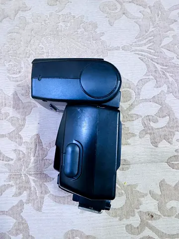 Nikon SB-800 Speedlight Flash – Powerful  Reliable