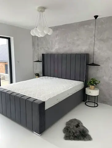 Modern Queen Bed with Stylish Headboard