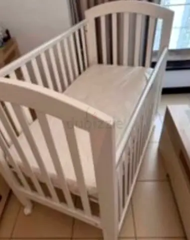 White Crib with Natural Twist Cot Mattress