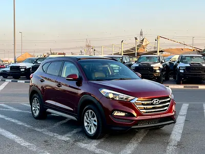 2017  Hyundai Tucson Limited 2.0L V4 - Panoramic Sunroof - AWD 4x4 - Rear Camera - Leather seats