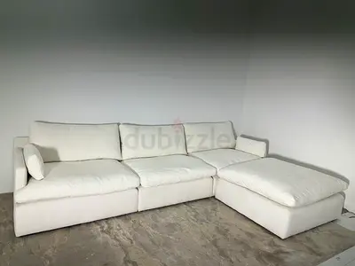 Still brand new feather 🪶 filled white Sofa