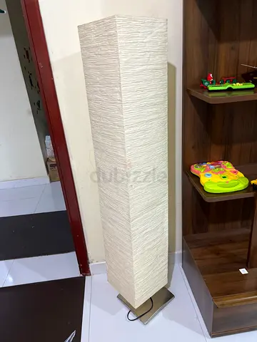 Elegant Decorative Vertical Floor Lamp