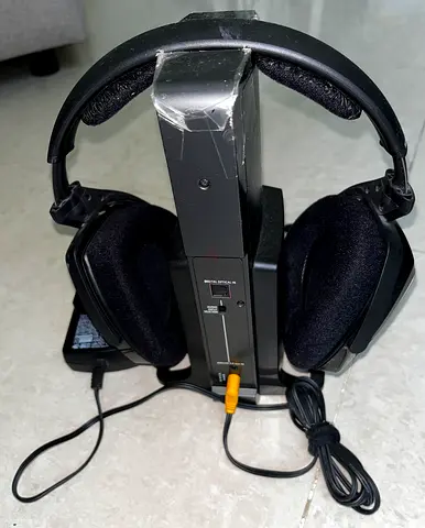 Sennheiser TR- 175 High-Quality Headphones with Docking Station with Fiber Optic cable