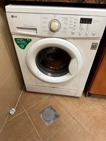 LG Front Load Washing Machine in Good Condition