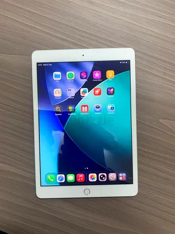 Apple IPad 8 WiFi 128 GB In very good condition