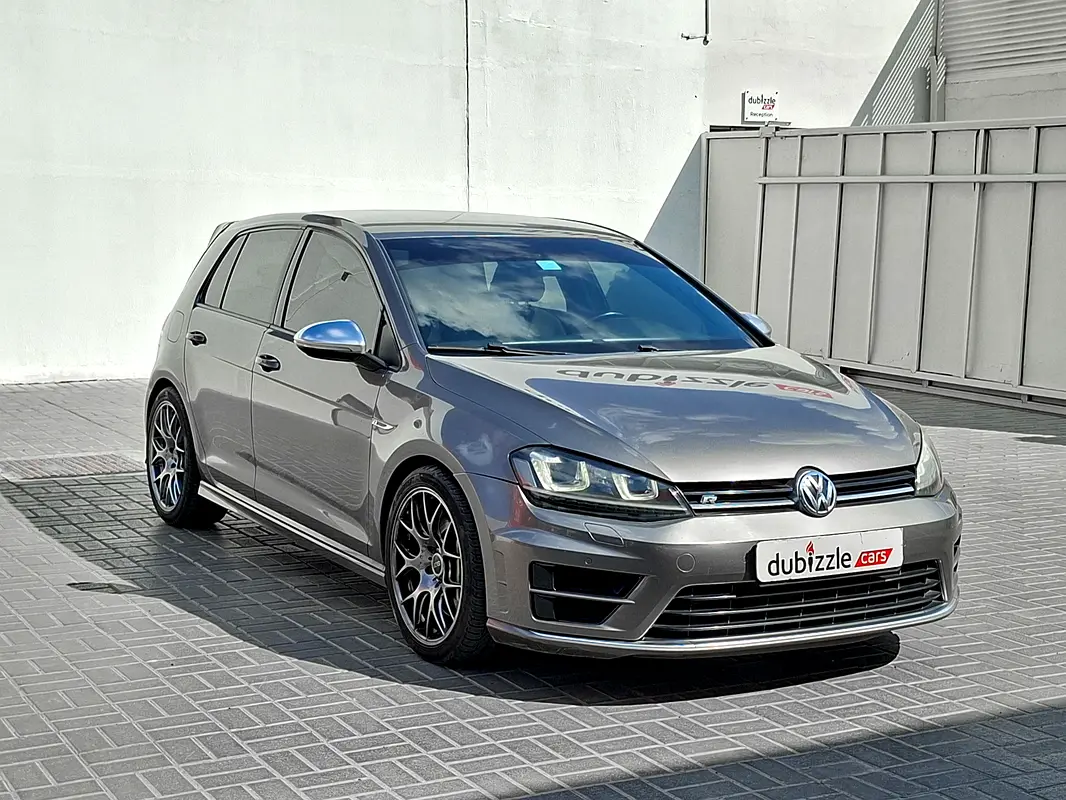 Volkswagen Golf 2015 — photo 1 of 13