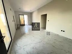 Luxurious finishes - Prime strategic location - First occupancy - Includes a roof terrace - Easy acc