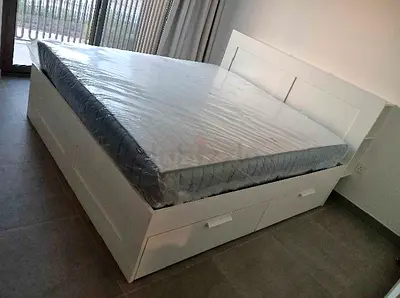 IKEA brimness king size bed with headboard+ 4 big storage drawers underneath with IKEA mattress 180×