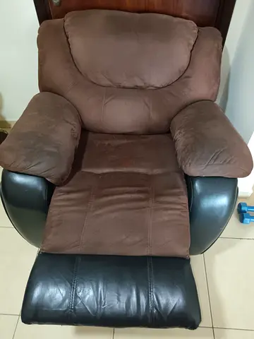 Comfortable Recliner Chair brown Excellent condition