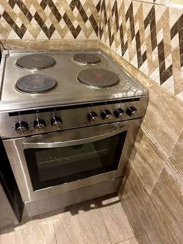 Stainless Steel Electric Oven with Four Burners