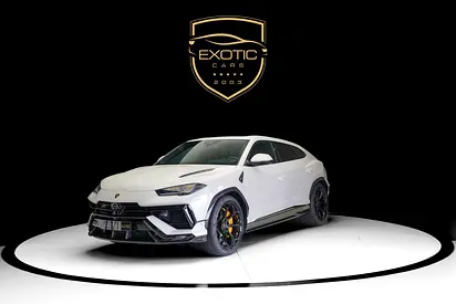 CARBON INTERIOR AND EXTERIOR | ALCANTARA SEATS | AKRAPOVIC EXHAUST | PAMORAMIC ROOF