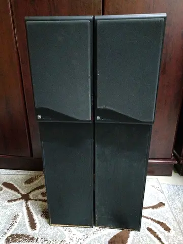 KEF Coda 9 are 3-way, floorstanding speakers from the mid-90s,