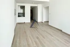 Modern | Bright Unit | Pool View