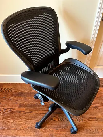 Herman Miller Classic Aeron Chair-Aluminum, Size B
