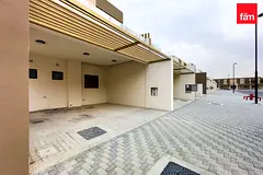 townhouse calm in the city I brand new
