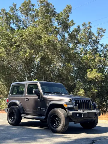 2020
Jeep Wrangler
3500 - 3999 cc 6 cylinders
200 - 299 HP
GCC Specs