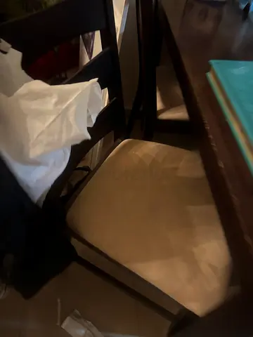 Elegant Dining table with Chairs Set 1 + 4