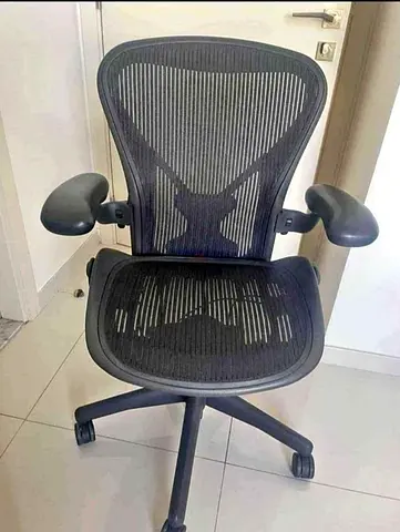 Herman Miller Aaron chair for sell size B