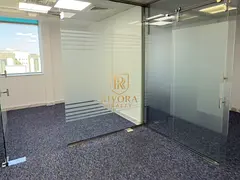 SEMI-FITTED OFFICE I WITH PARKING I CHILLER-FREE