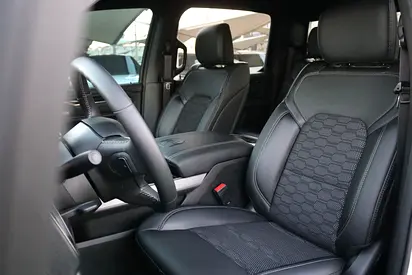 2021 RAM 1500 photo 3