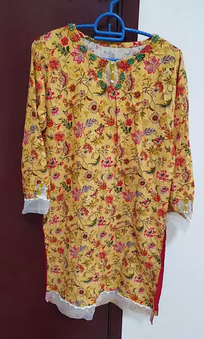 Ladies shalwar kameez