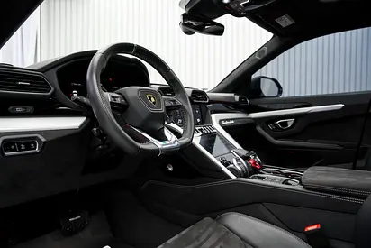 2019 Lamborghini URUS — миниатюра 13