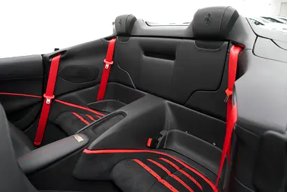 2025 Ferrari ROMA — миниатюра 14