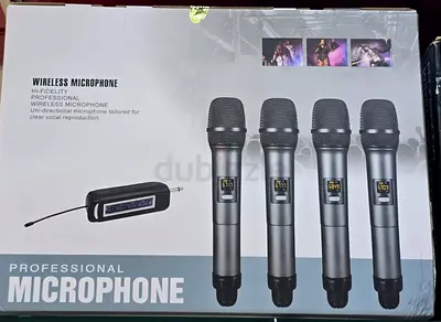 Borl 4 in 1 Professional wireless Microphone set - Brand New