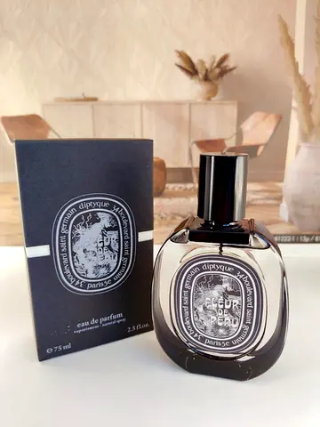 Diptyque Fleurs de Peau Eau de Parfum - Elegant Fragrance