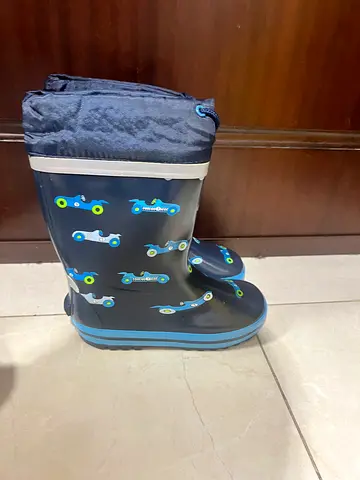 Cute Blue Car-Themed Rain Boots for Kids
