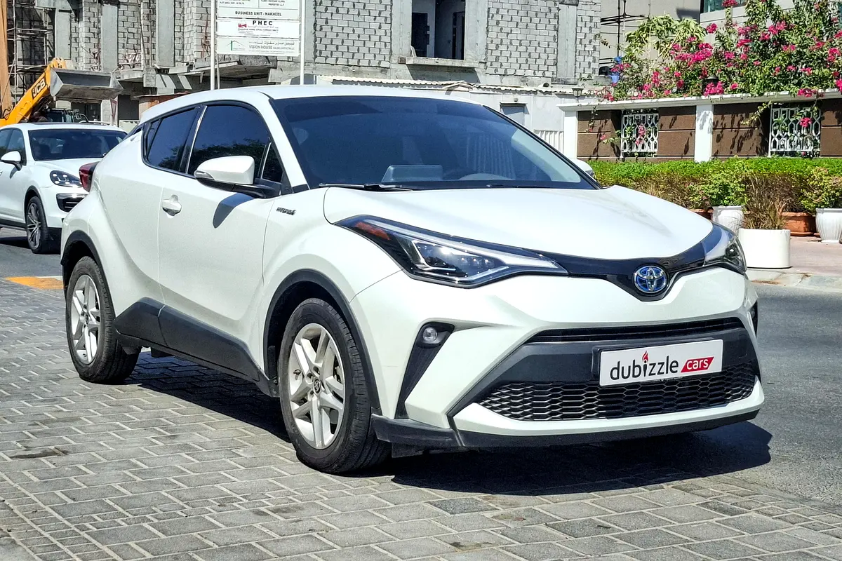 Toyota C-HR 2023 — photo 1 of 16