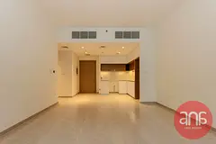 Prime Location | Chiller Free | Boulevard View