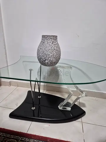 Modern Sculptural Glass Coffee Table – Unique Designer Piece