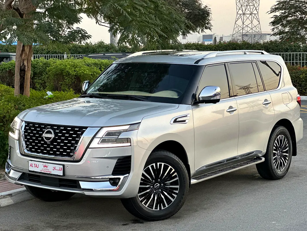 Nissan Patrol 2022 — photo 1 of 13