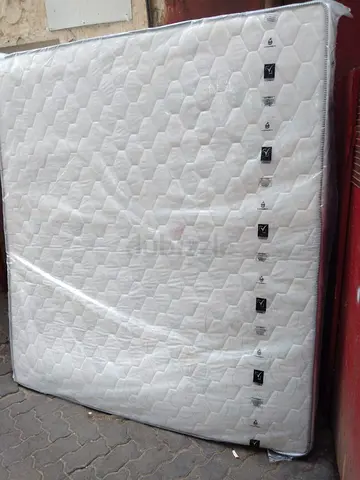 King size mattress 180x200cm.  All times delivery available