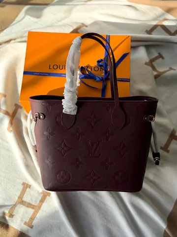 Louis Vuitton Luxurious Tote with Box